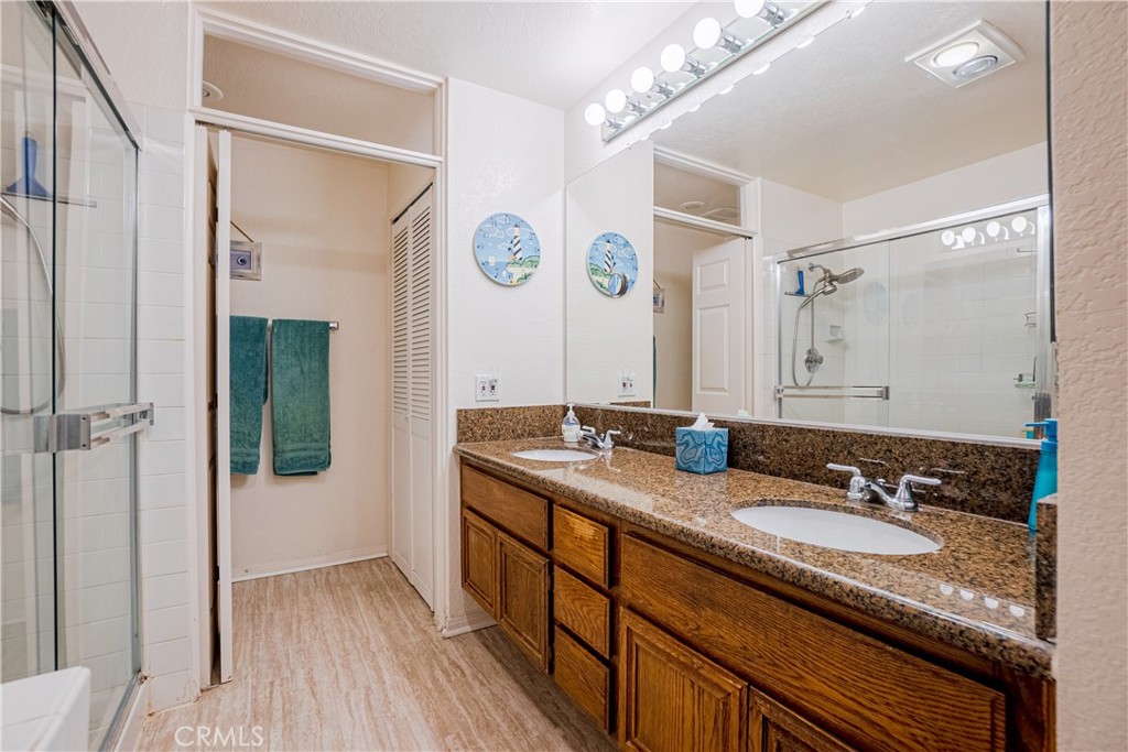 1424 Brett Place 257