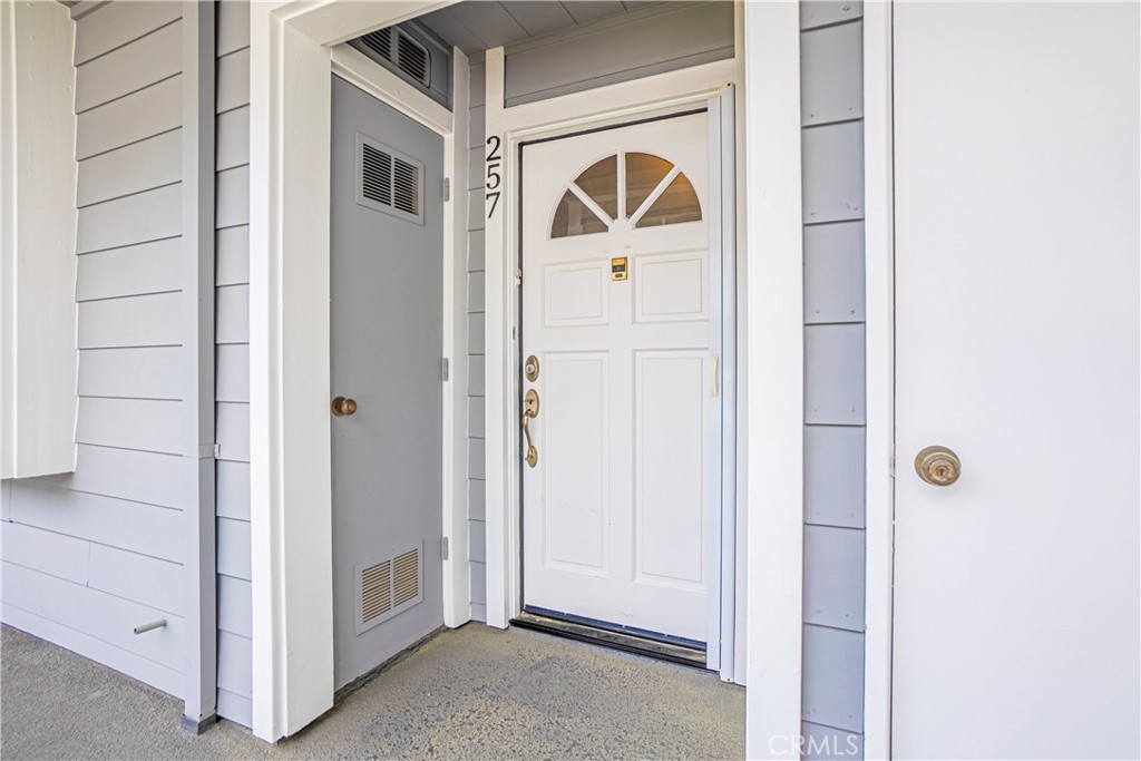 1424 Brett Place 257