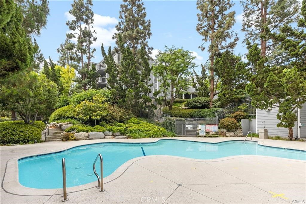 1418 Brett Place 319