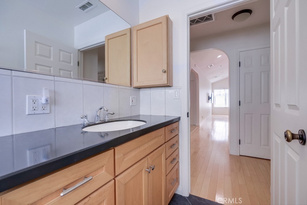 2829 Pinckard Avenue