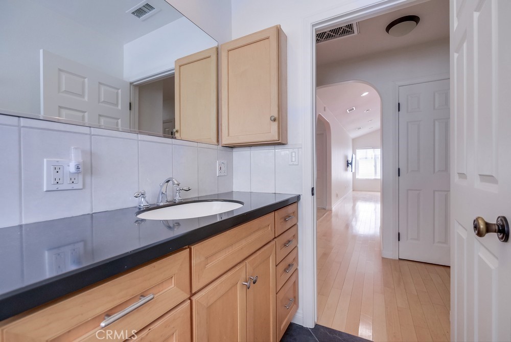 2829 Pinckard Avenue