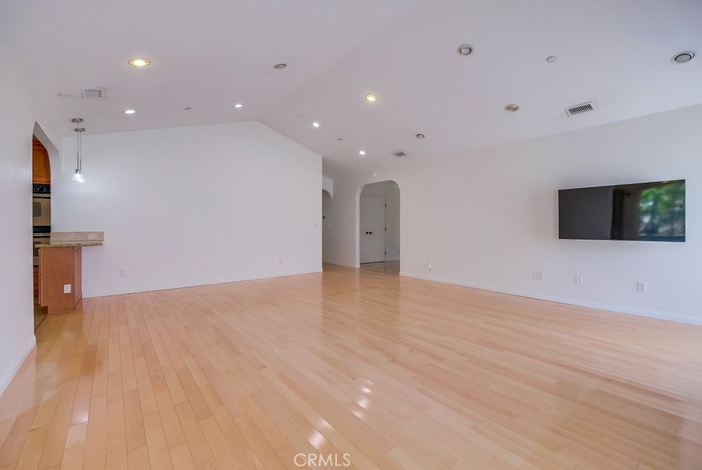 2829 Pinckard Avenue