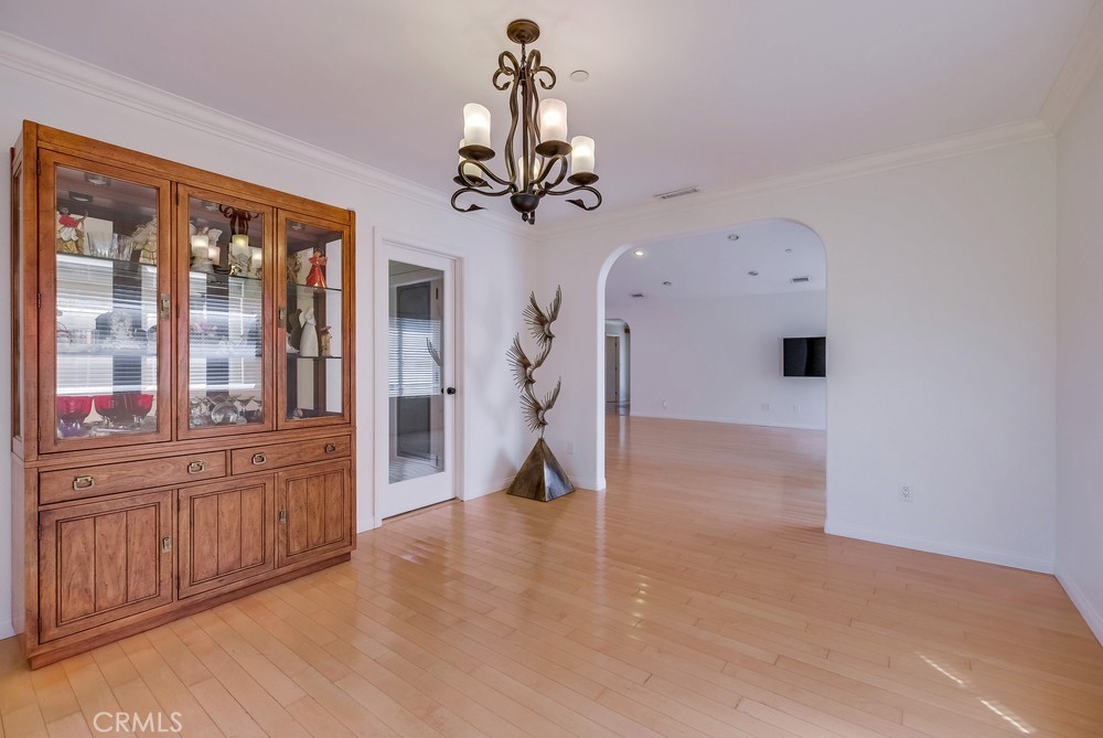 2829 Pinckard Avenue