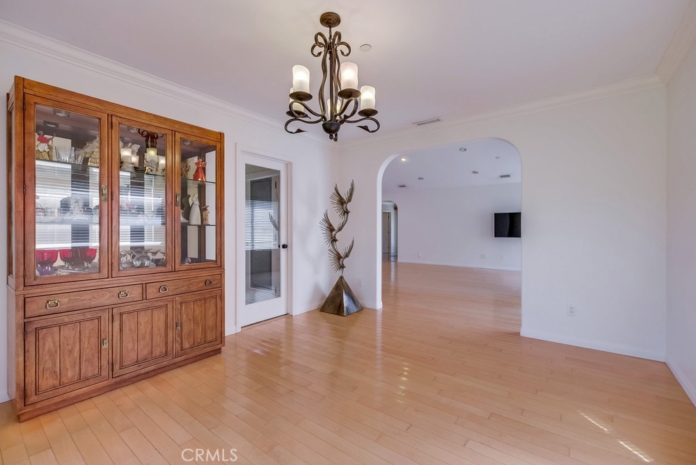 2829 Pinckard Avenue