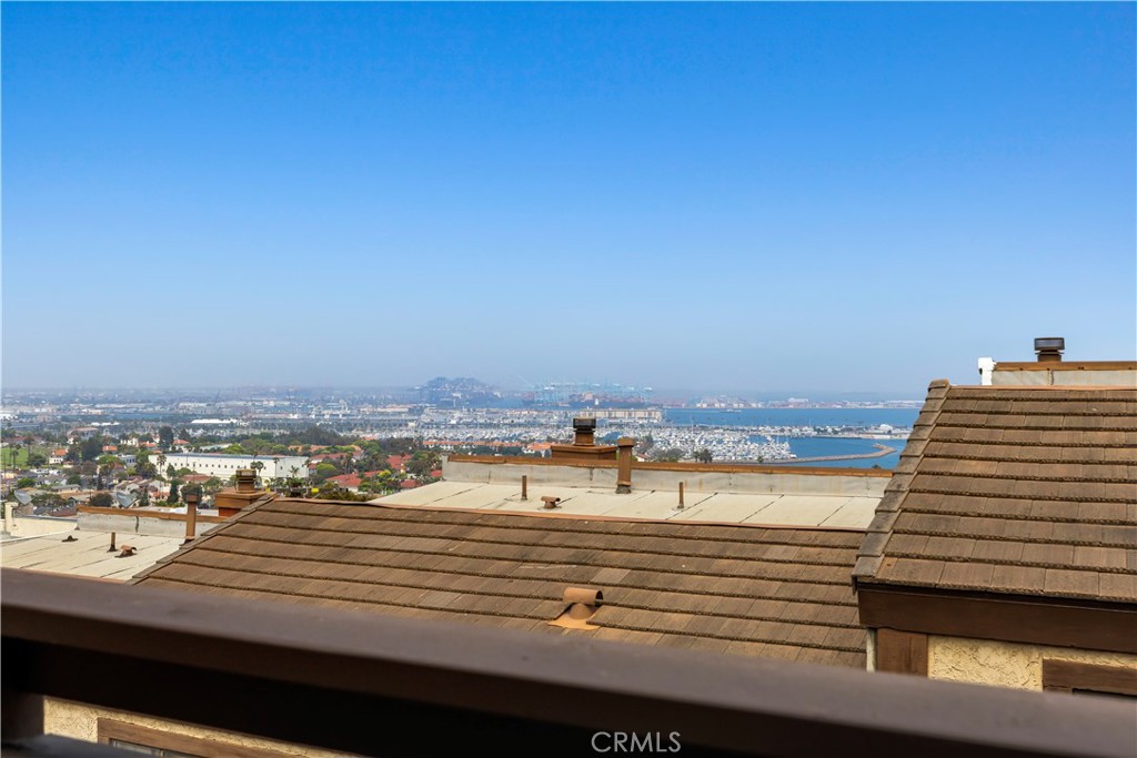 734 W 34th Street 2