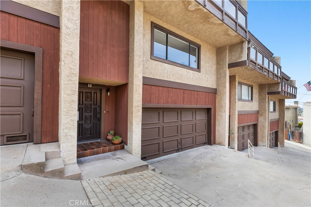 734 W 34th Street 2