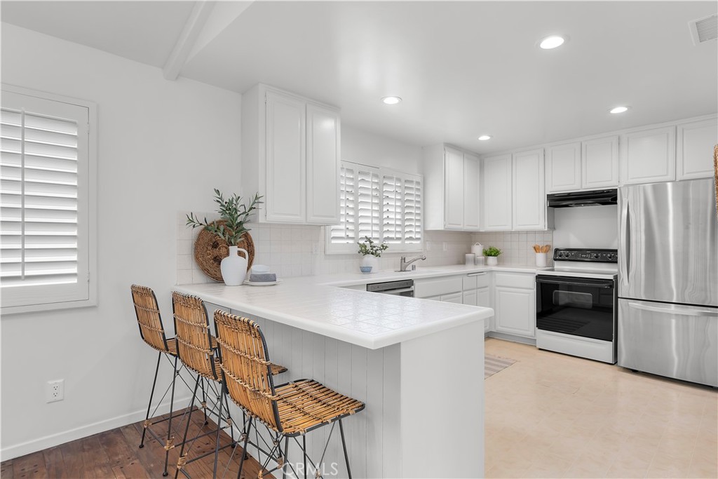 734 W 34th Street 2