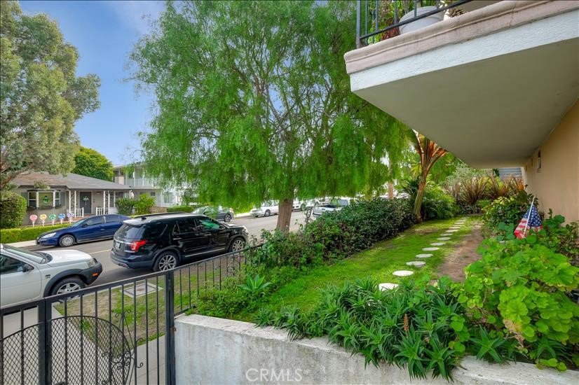 1811 S Alma Street 2