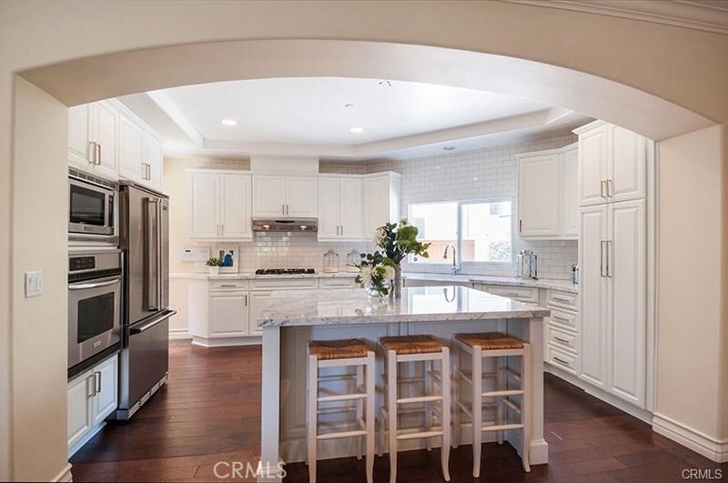 2005 Dufour Avenue A