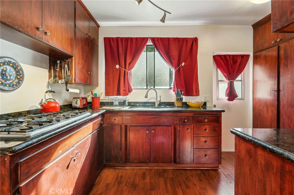 3024 Paddington Road