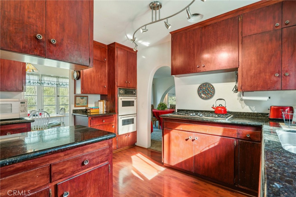 3024 Paddington Road