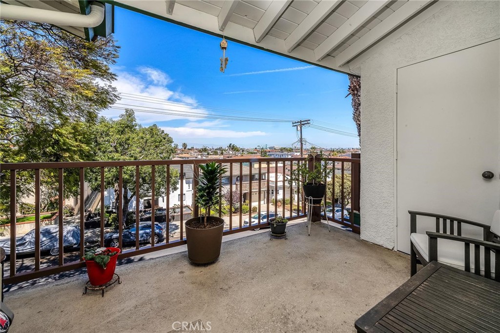 779 W 20th Street 3