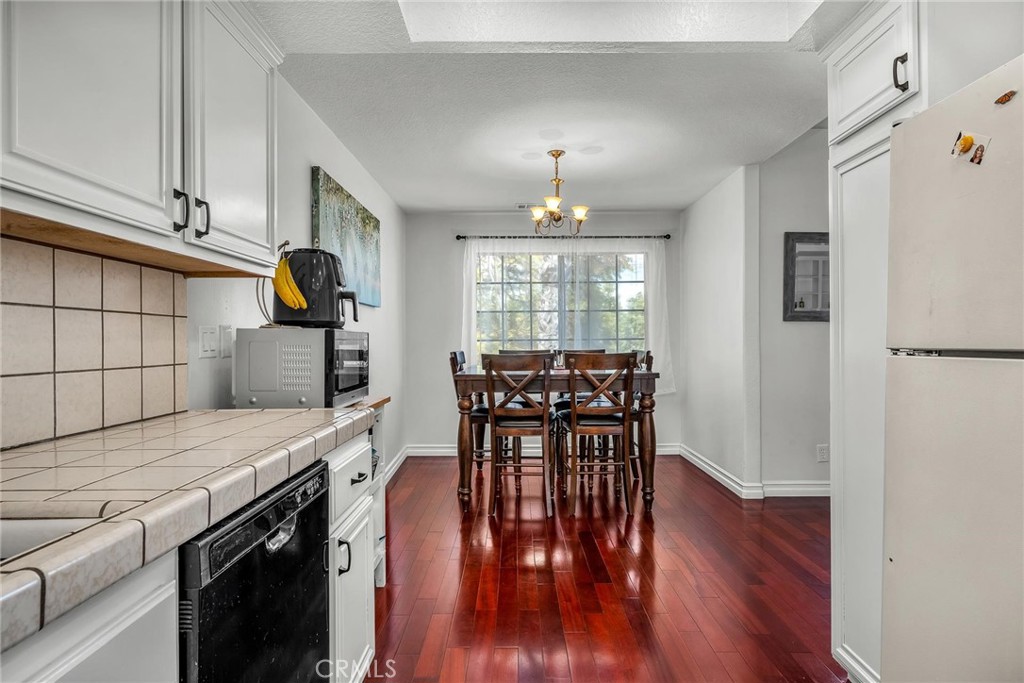 779 W 20th Street 3
