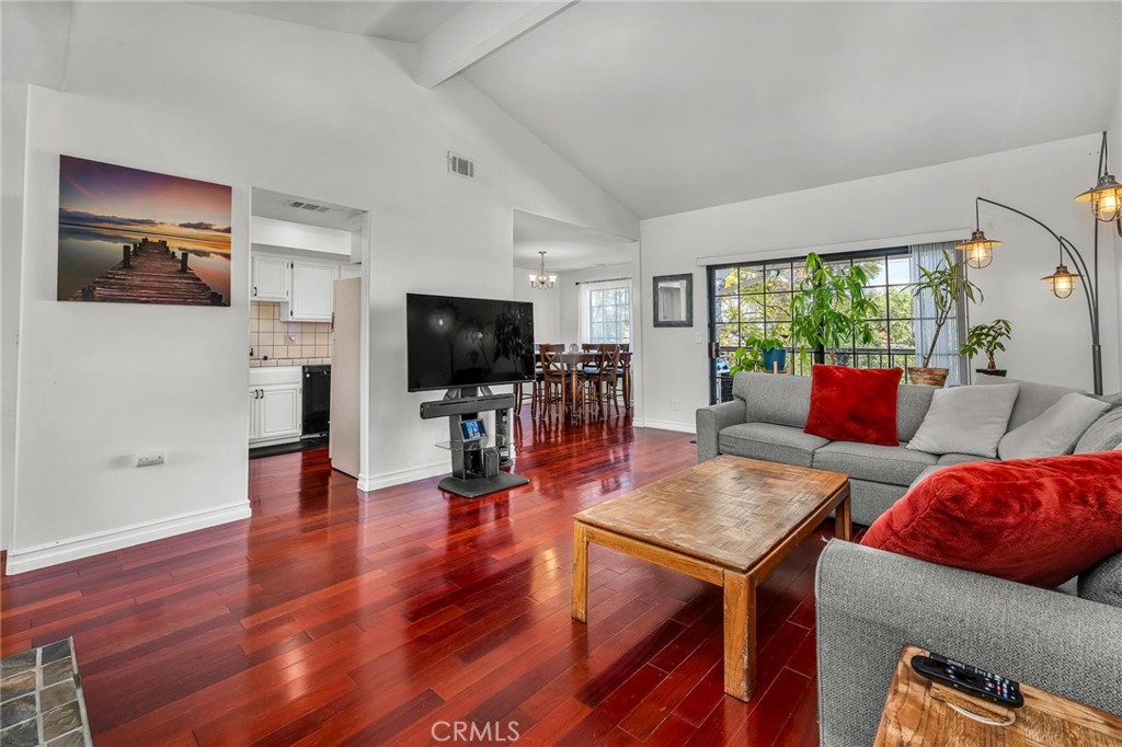 779 W 20th Street 3