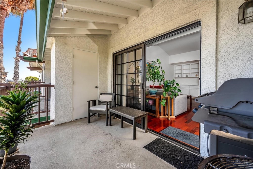 779 W 20th Street 3