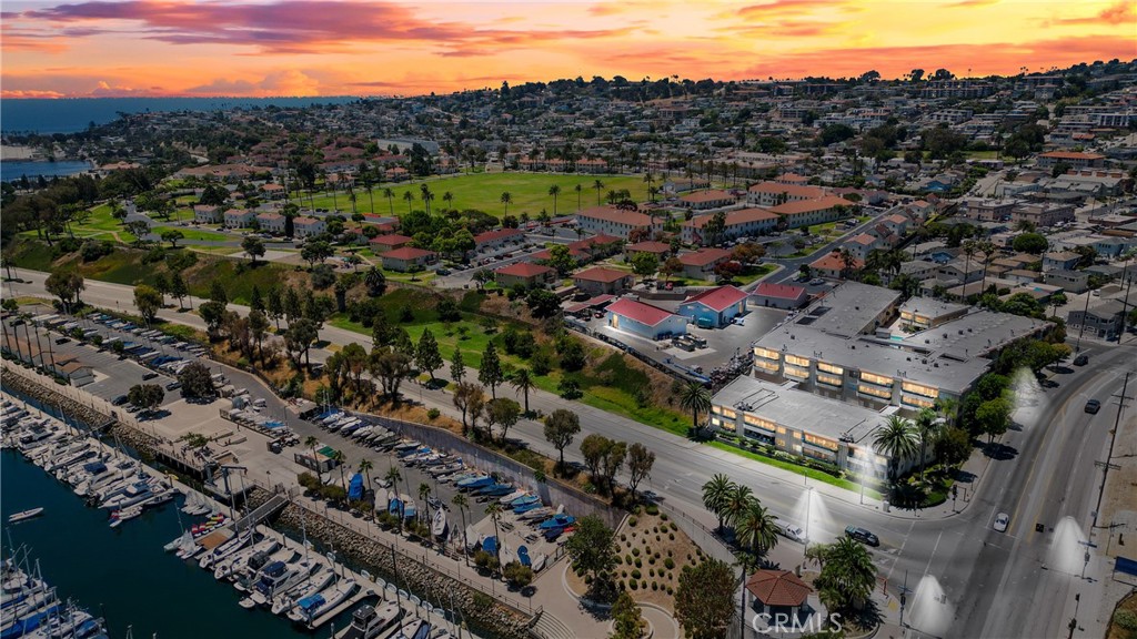 2222 S Mesa Street 8