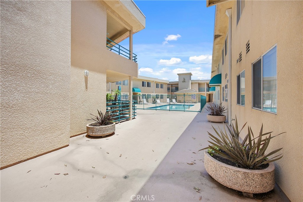 2222 S Mesa Street 8