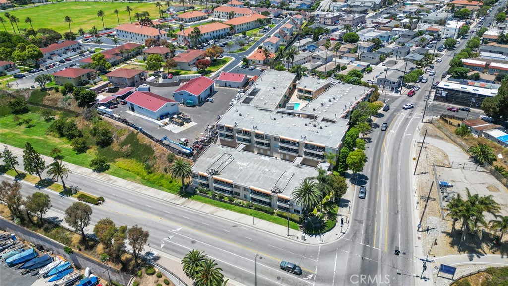 2222 S Mesa Street 8