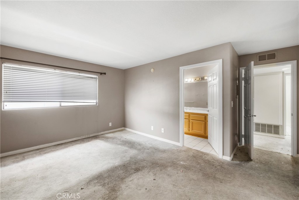 2222 S Mesa Street 8