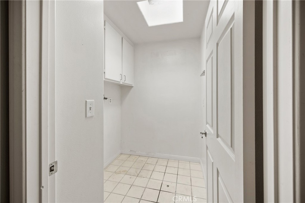 2222 S Mesa Street 8