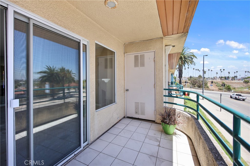 2222 S Mesa Street 8