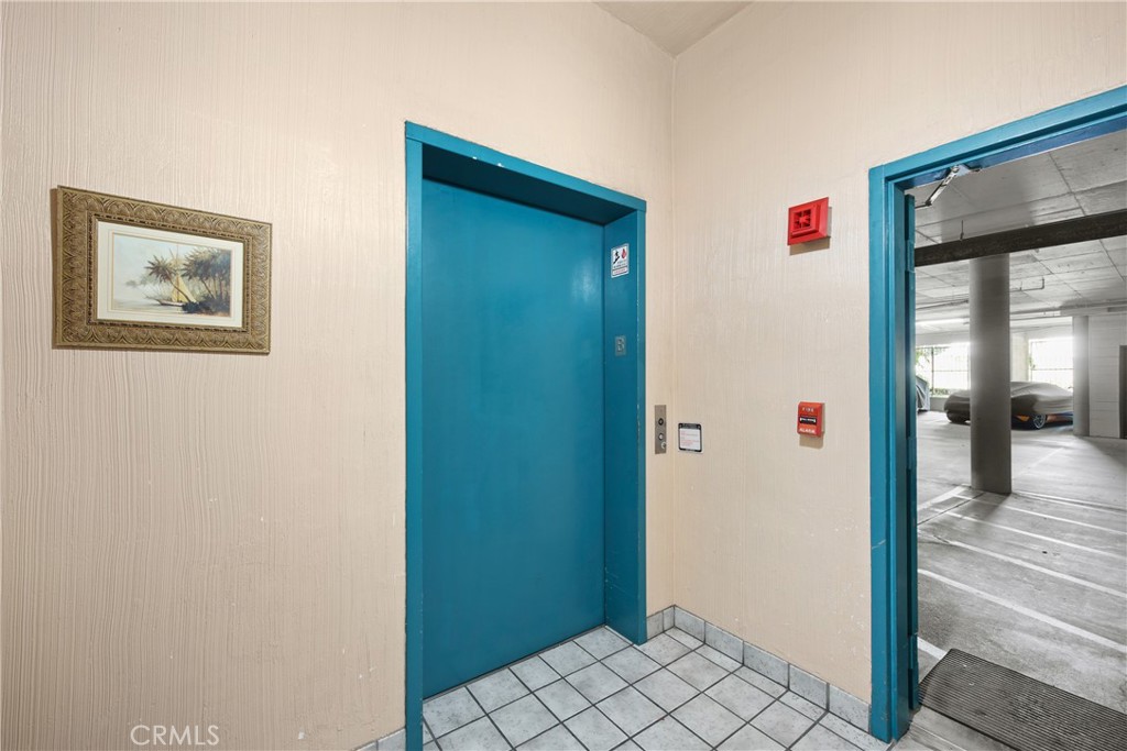 2222 S Mesa Street 8