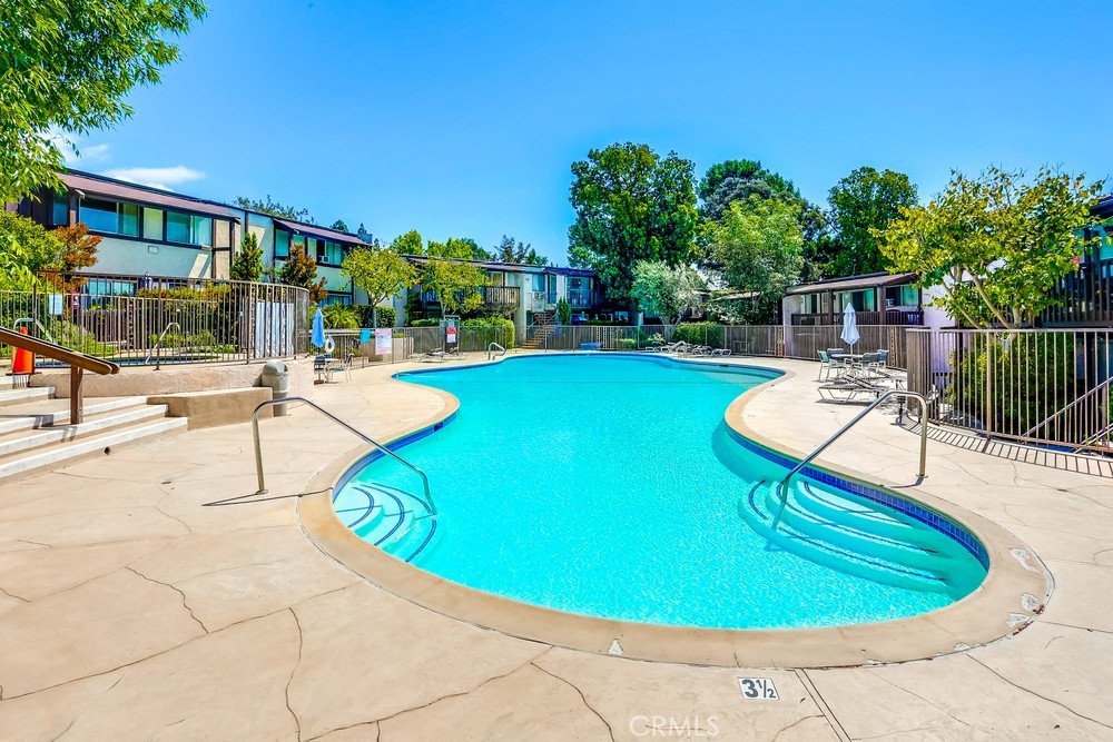 374 S Miraleste Drive 413