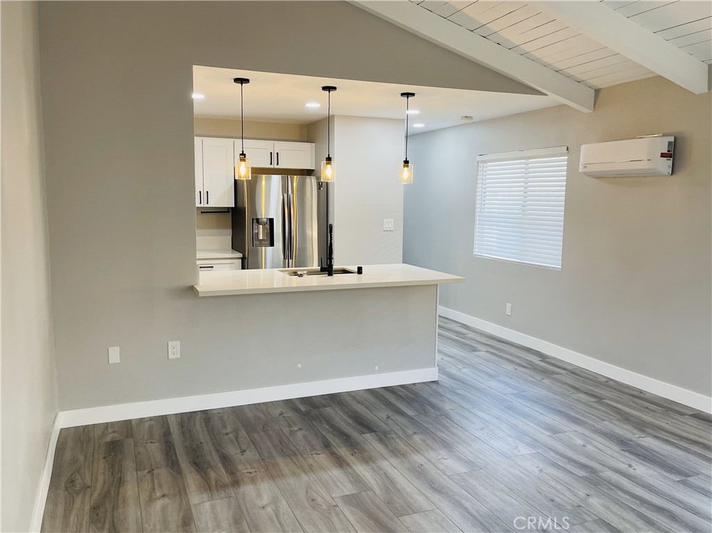 1054 W 23rd Street