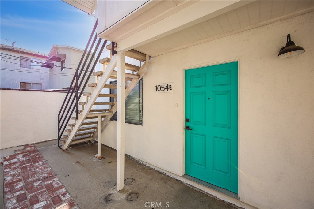1054 W 23rd Street