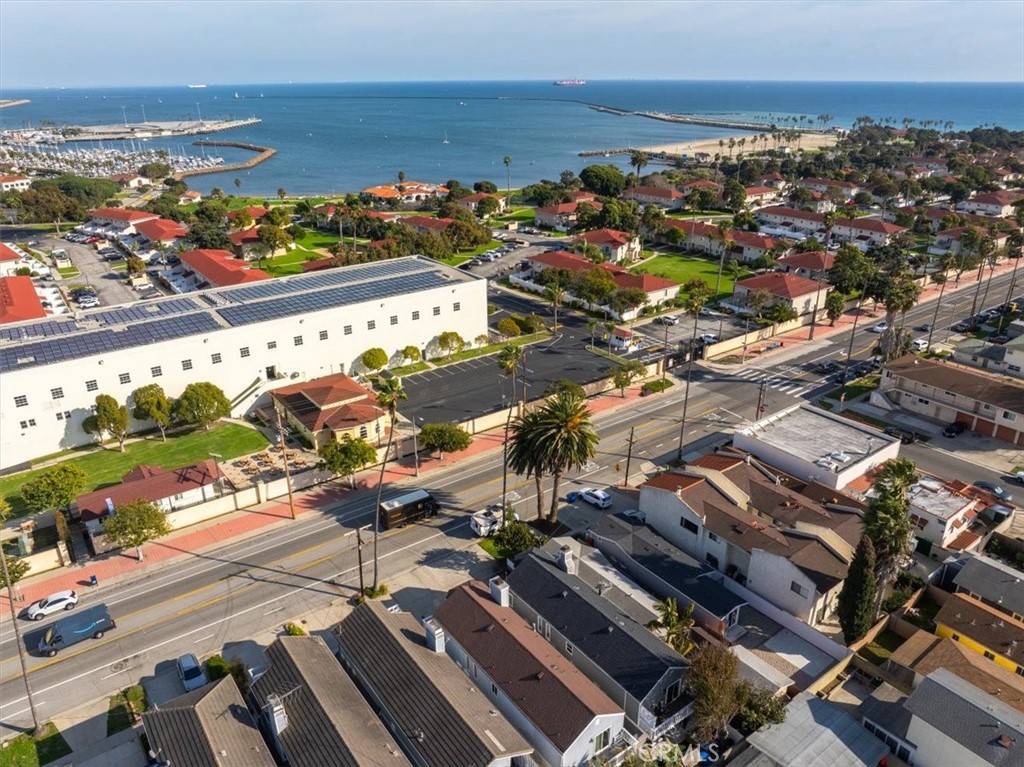 2921 S Pacific Avenue