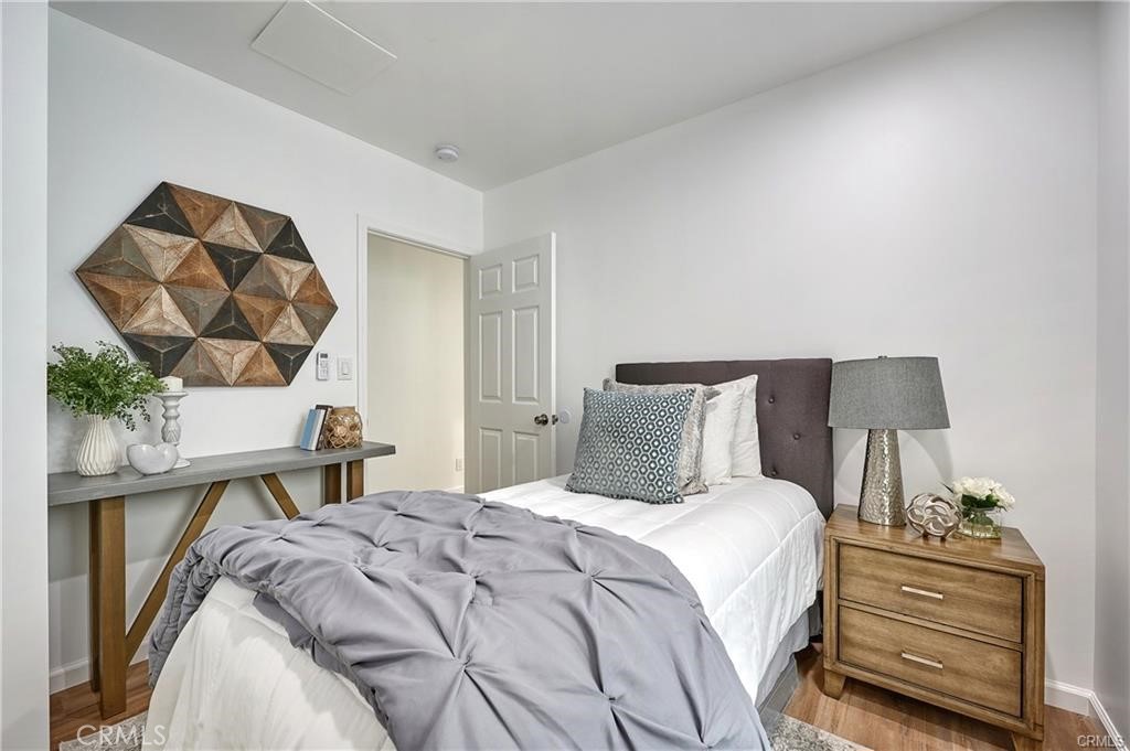 2921 S Pacific Avenue