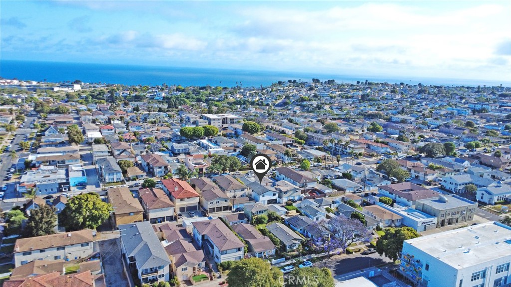 1054 W 23rd