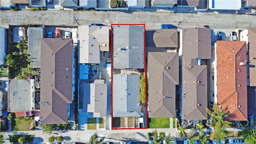 1054 W 23rd