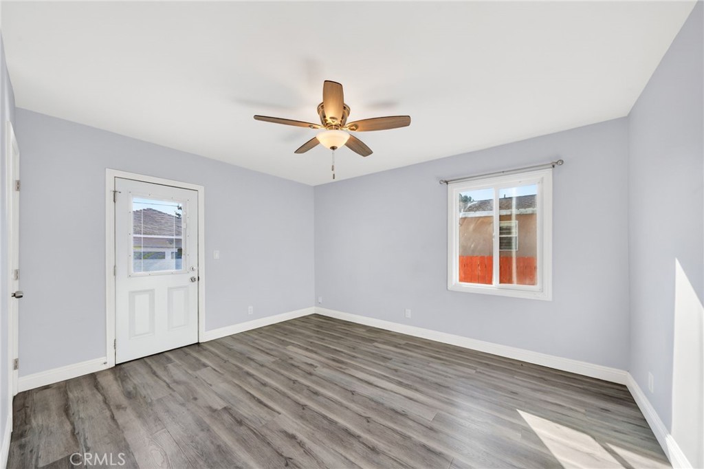 1520 E Sandison Street