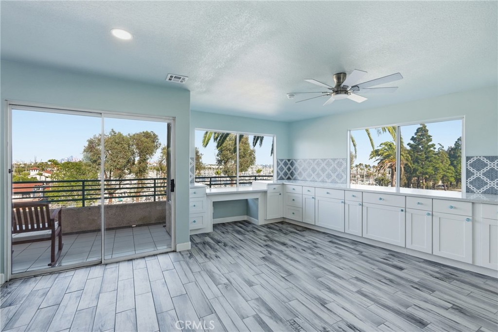 2222 S Mesa