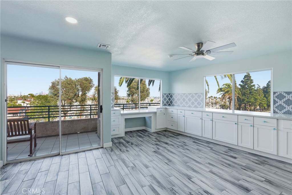 2222 S Mesa