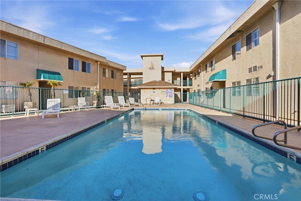 2222 S Mesa