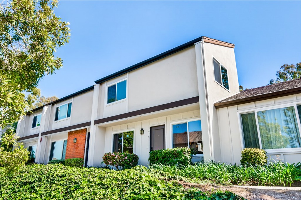 1715 Byerton Court