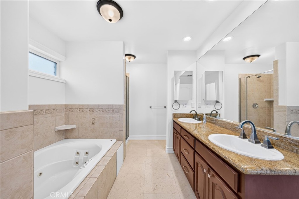 16025 Grevillea Avenue