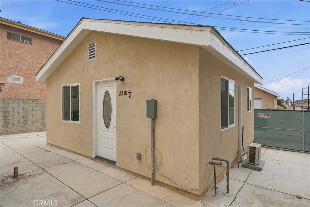 2316 S Alma