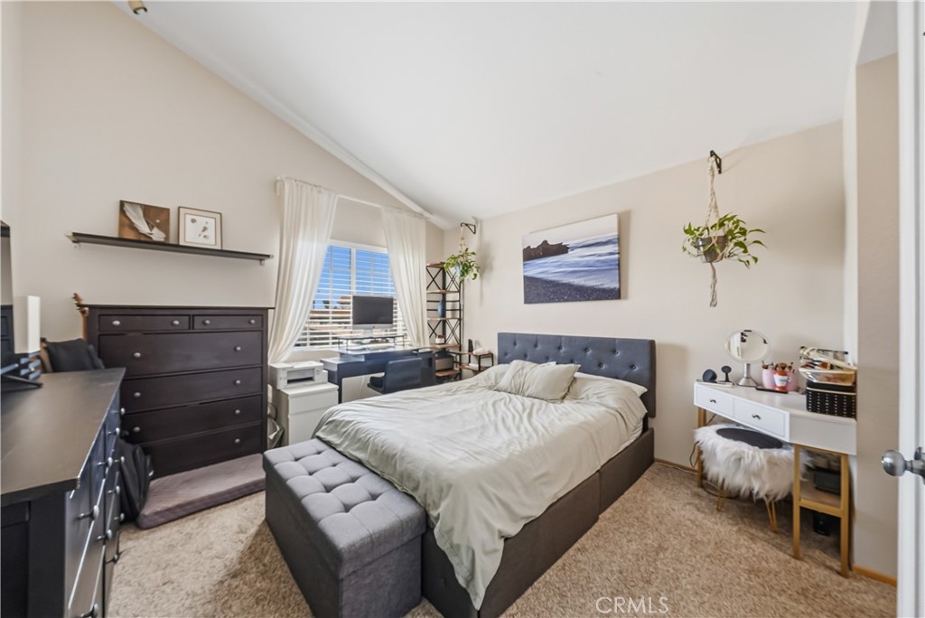 934 W 26th 1