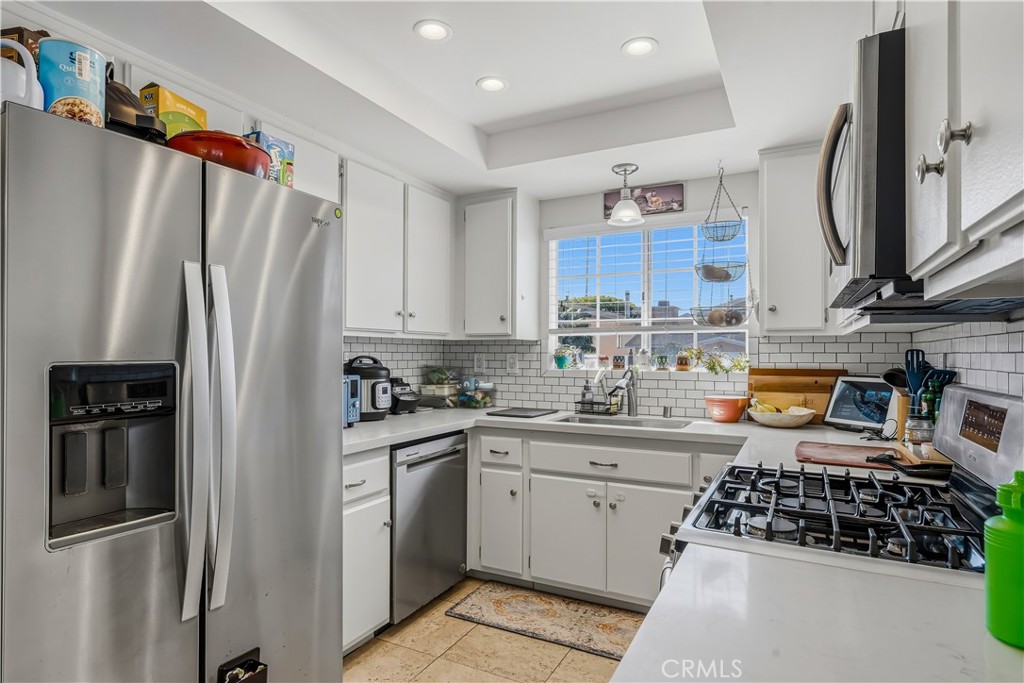 934 W 26th 1