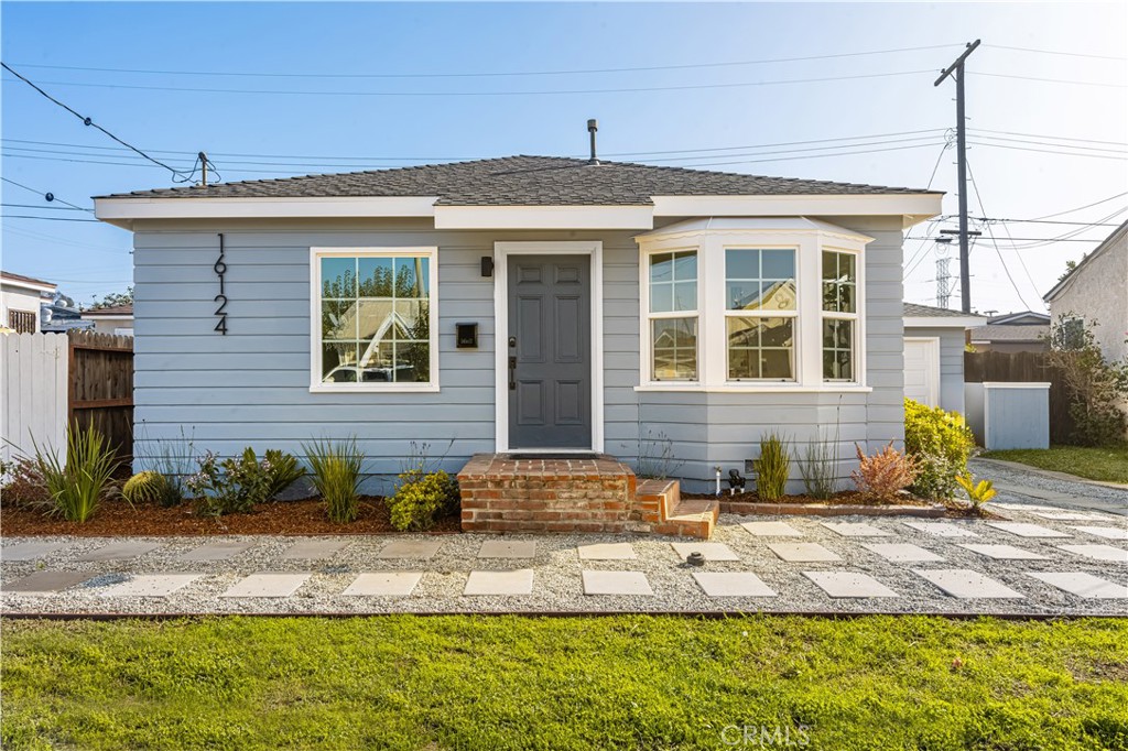 16124 S Hoover Street