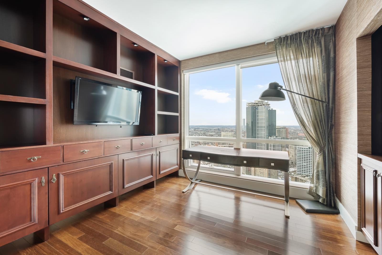 77 HUDSON ST Unit: 4203