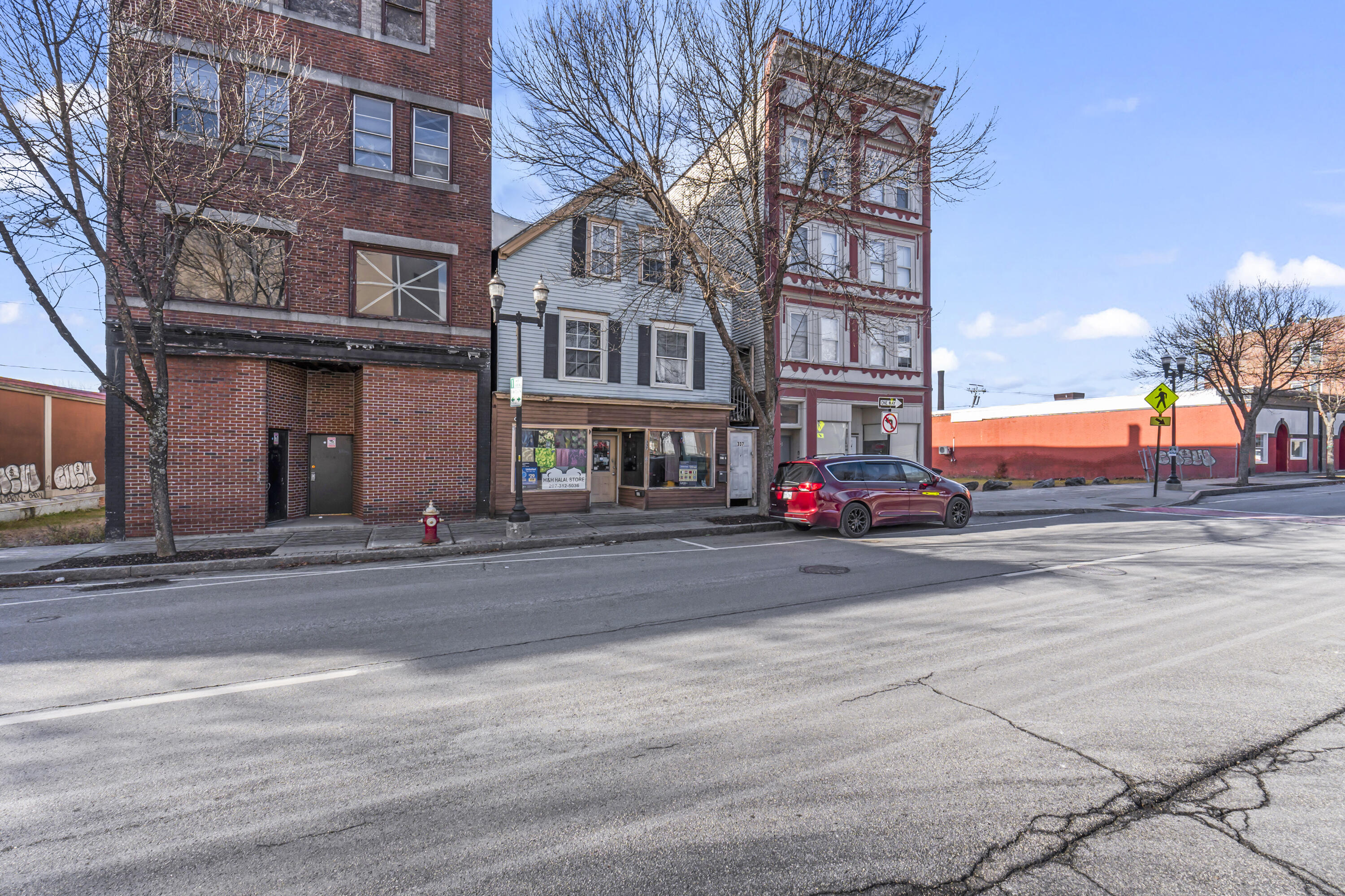 337 Lisbon Street