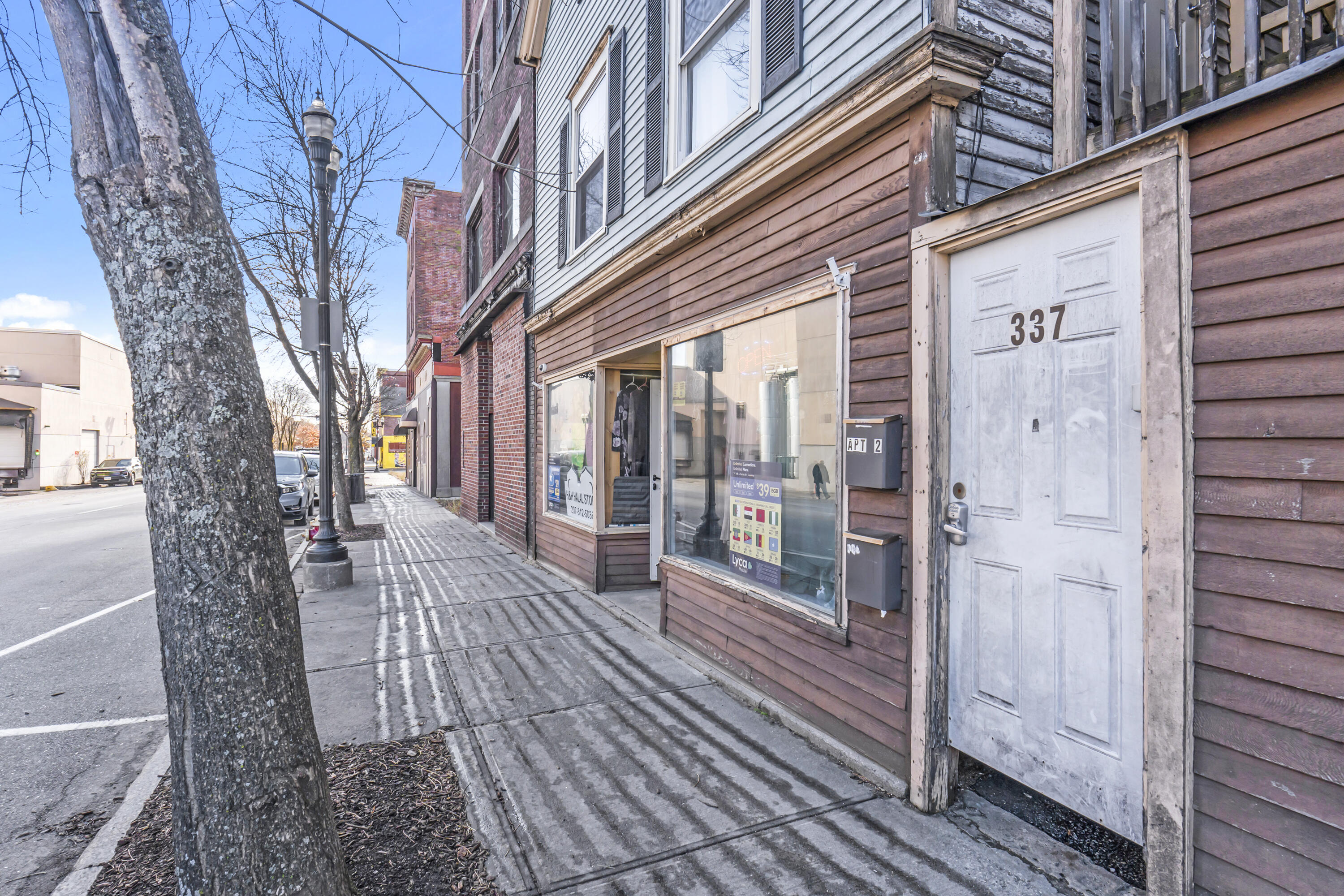 337 Lisbon Street