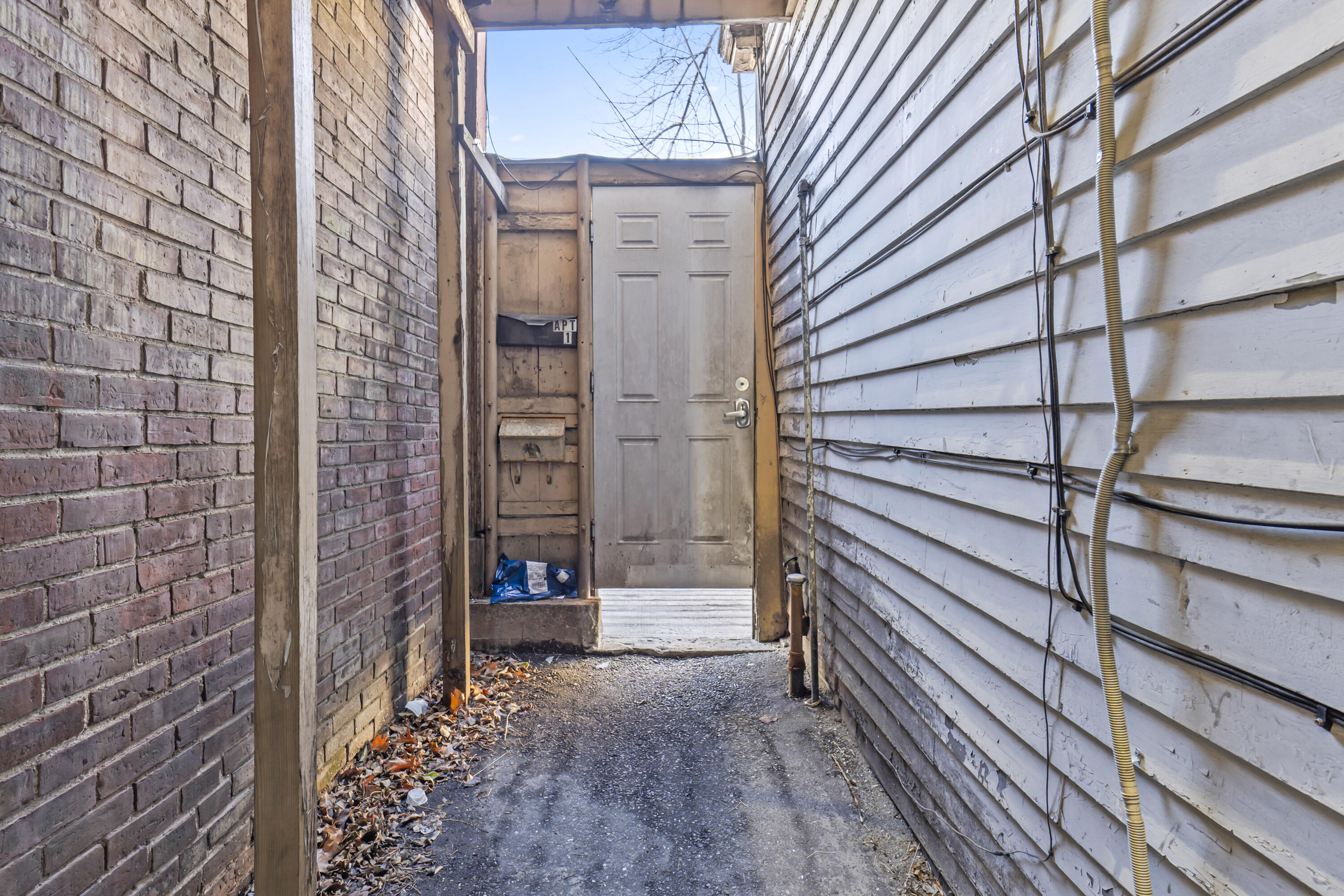 337 Lisbon Street