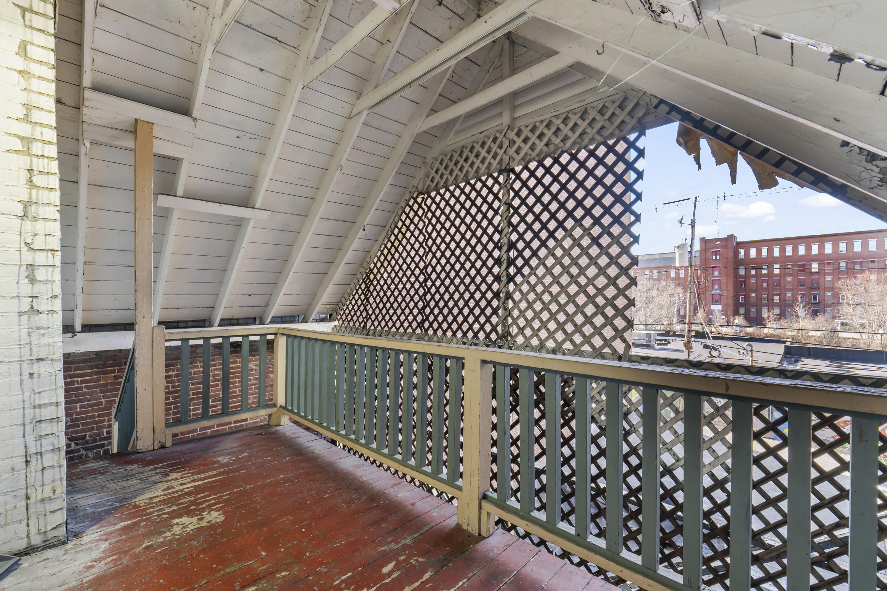337 Lisbon Street