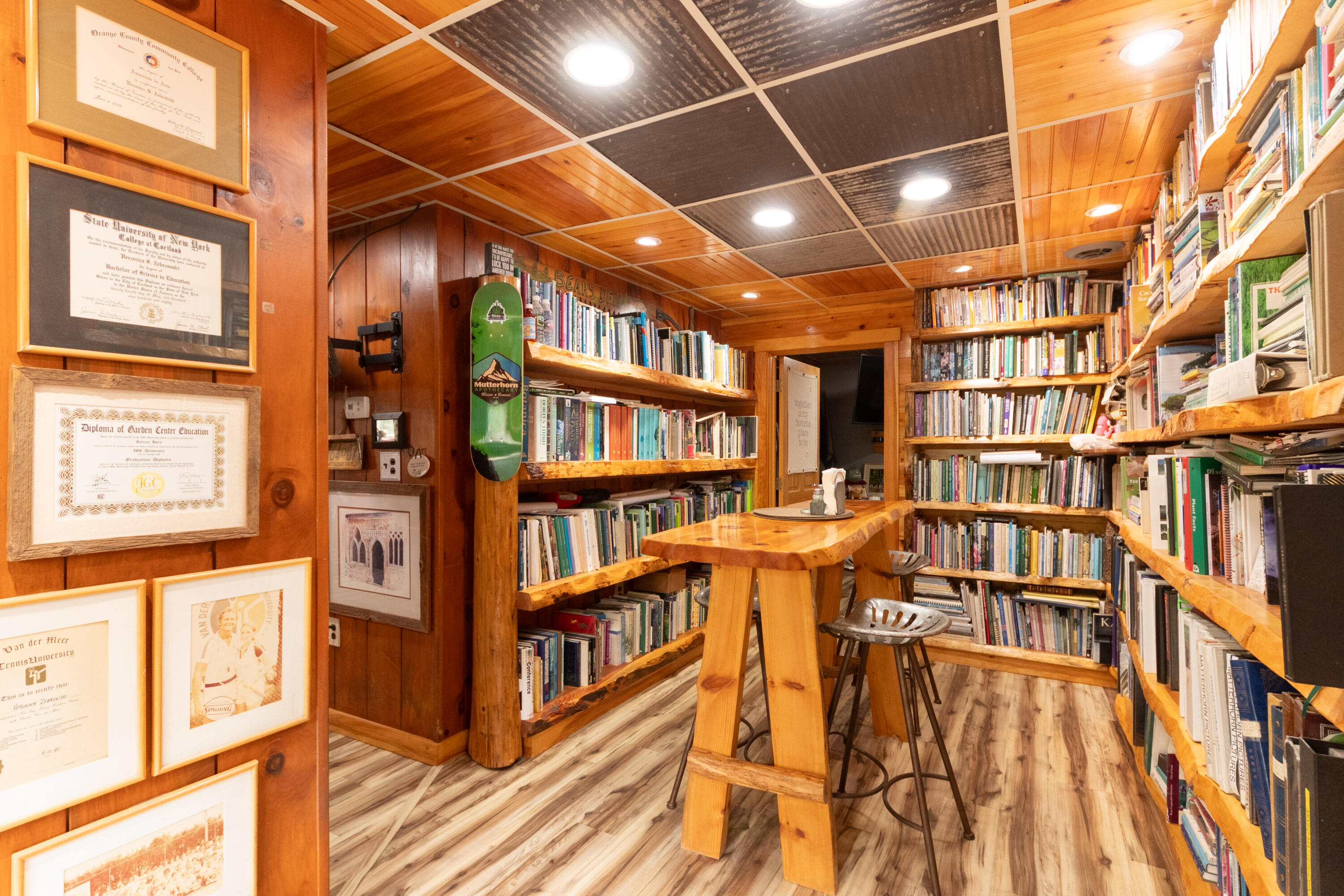 786 Howes Corner Road