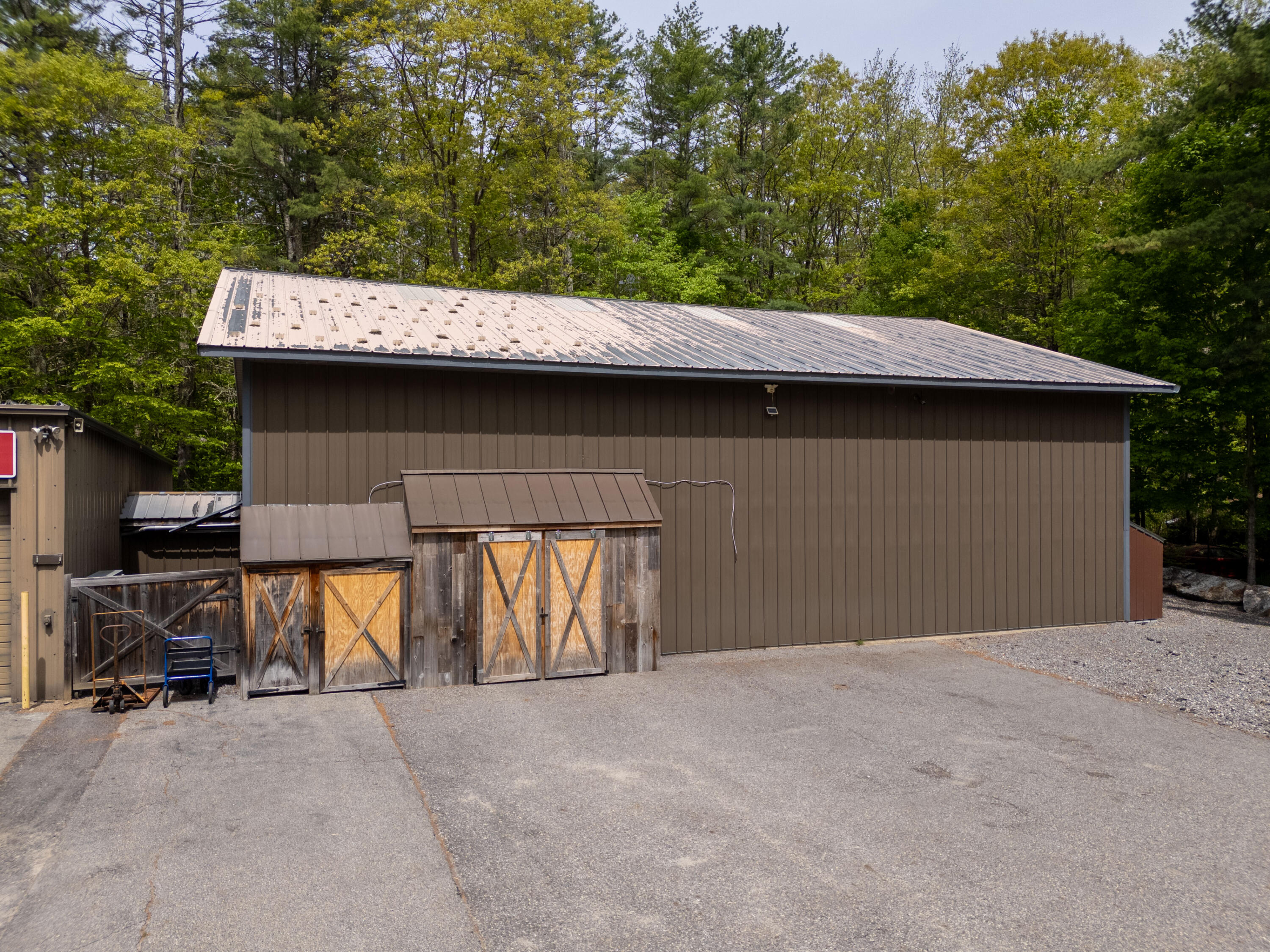 786 Howes Corner Road